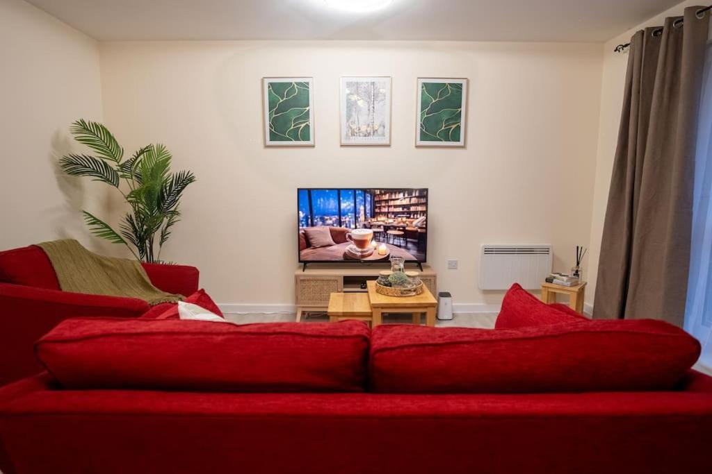 Cosy 2 Bedroom Flat In *