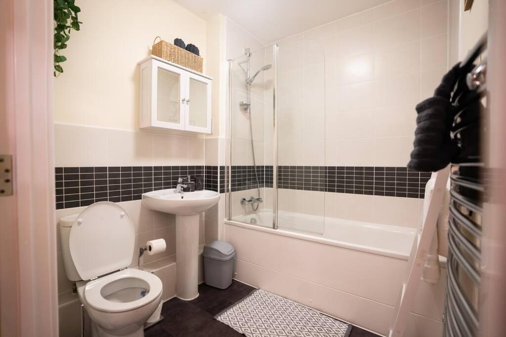 Cosy 2 Bedroom Flat In * Stevenage
